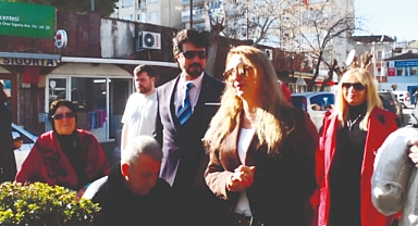 Bergama'ya Bergamalı bayan meclis üyesi aday adayı