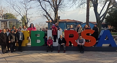 İzmir Gültepe Makedonya Göçmenleri Derneği Bursa'ya kültür turu düzenledi.