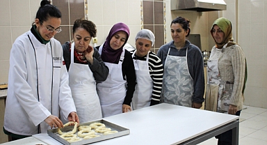 Karşıyaka Belediyesi, sertifikalı kurslarla istihdama destek sunuyor