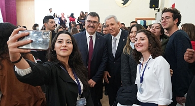 Öğrenciler Ege’nin bilim ikliminden en verimli şekilde faydalanıyor