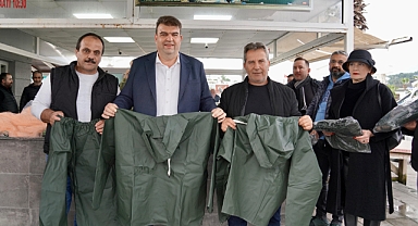 Seferihisar Belediyesi'nden balıkçılara destek