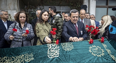 Vedat Uğur’a Konak Belediyesi’nde son veda