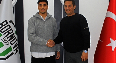 Genç yetenek Yağız Parlak Bornova 1877'de