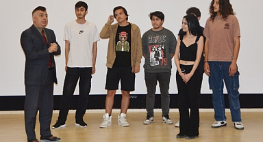 ‘Kukla’ Hindistan ve Hollanda’dan ödüllerle döndü