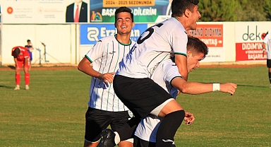 Bornova 1877, 10 Kişiyle Kuşadasıspor’u Geçti