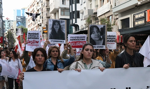 Kadınlar, İkbal ve Ayşenur'un hesabını sormak için İzmir'de sokakta: 'Sıradaki değil, ensendekiyiz!'