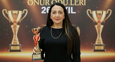 Çeyrek Asırlık Bir İyilik Serüveni: Psikolog Semra Aydın’a Anlamlı Ödül