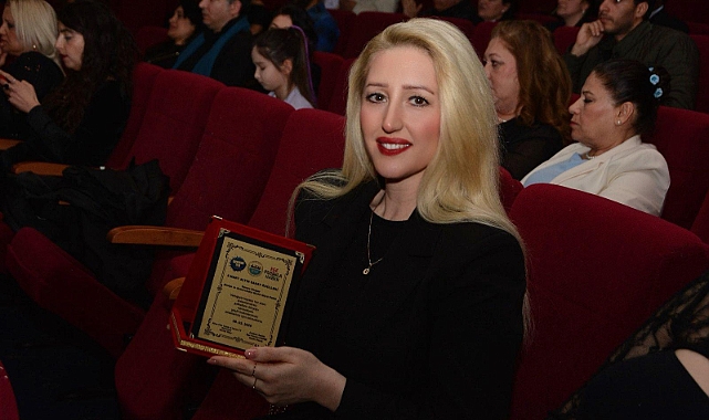 Medyanın güçlü kadını Gamze Senger'e anlamlı ödül